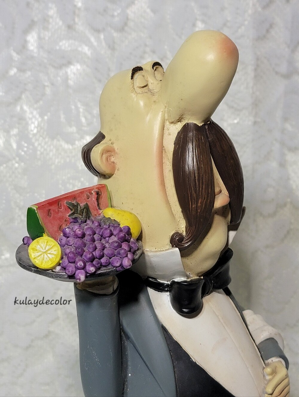 Vintage Resin Butler Figurine Long Nose Fruit Tray Statue 16” Tall Kitchen Decor - Picture 2 of 16